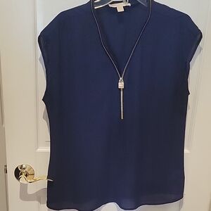 Micgael Kors Sz L Blue V-neck sleeveless blouse